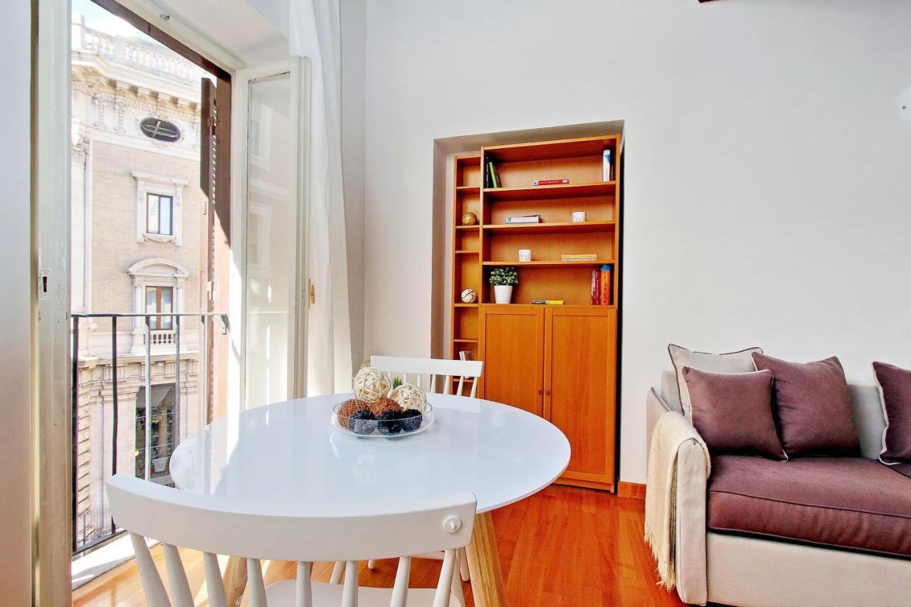 Rent in Rome Trevi Fountain Suite Exterior foto